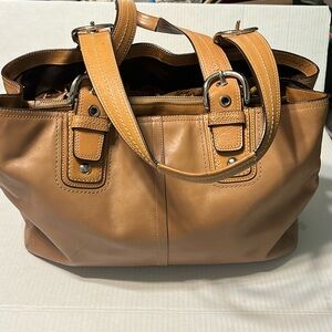 Large Coach leather bag